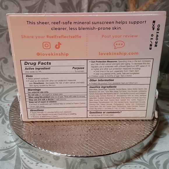 Kinship zinc oxide sunscreen travel size - Picture 2 of 2